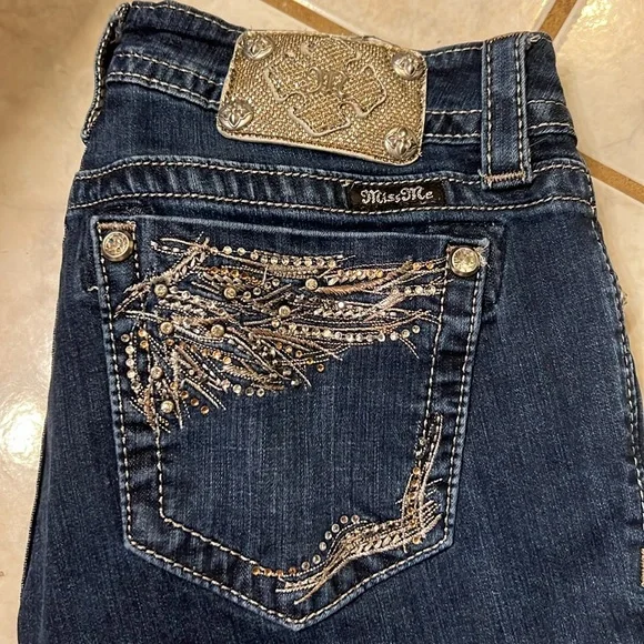 Miss Me 29x33 - Picture 3 of 11